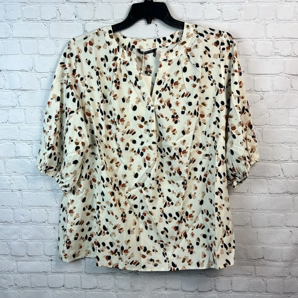 BloomChic Cream and Black Printed Balloon Sleeve V Neck Top Size Large - Picture 2 of 7